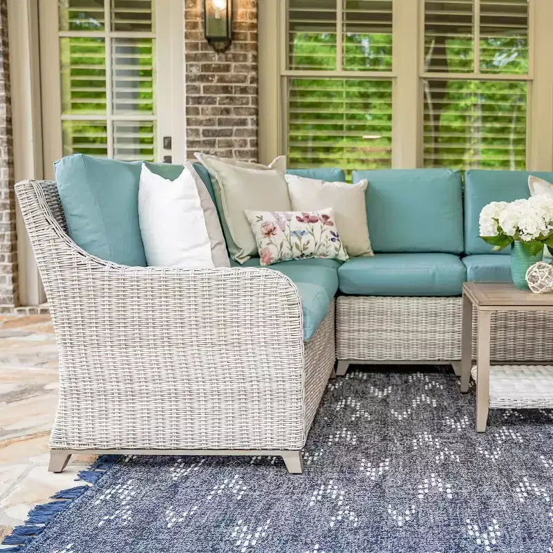 Sectionnel 5 pièces en osier Hampton de Leisure Made en tissu bleu lagon