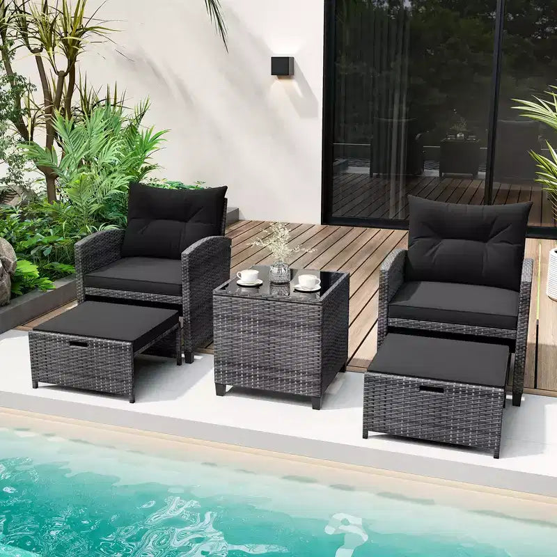Costway Ensemble de Meubles de Jardin en Rotin 5 Pièces avec 2 Ottomans et Table Basse en Verre Trempé Noir/Gris/Bleu Marine/Beige/Rouge