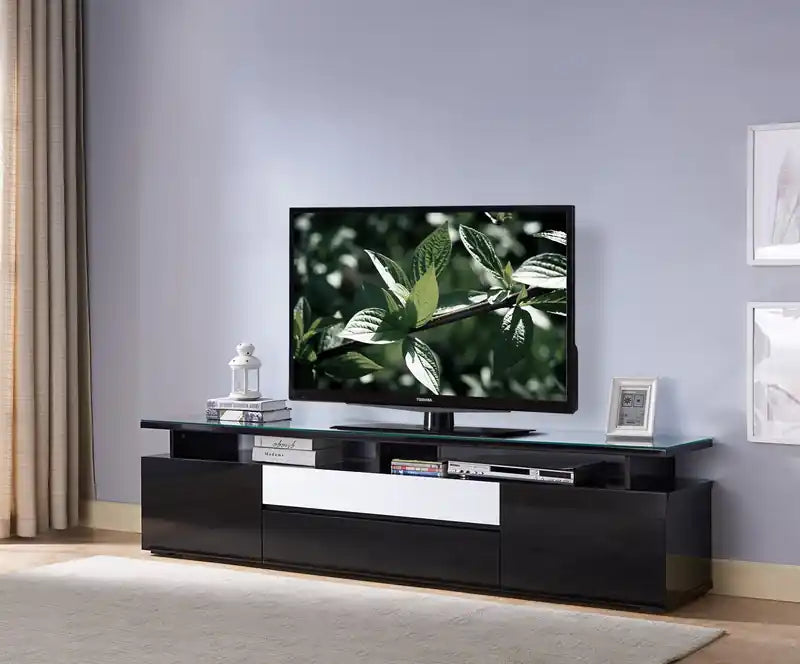 Meuble TV moderne de 68 po avec rangement et passe-câbles pour téléviseurs jusqu'à 75 po - Noir